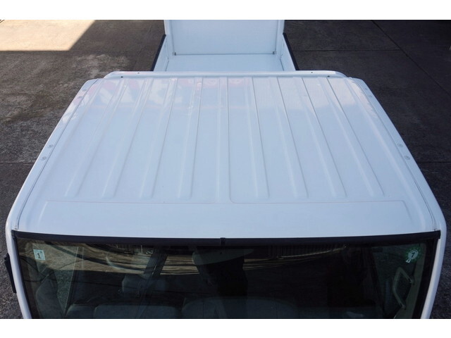 日産アトラス平ボディ小型（2t・3t）[写真16]