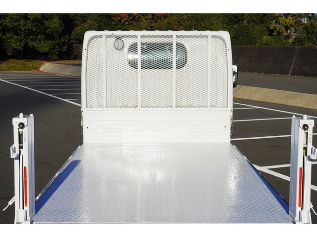 日産アトラス平ボディ小型（2t・3t）[写真04]