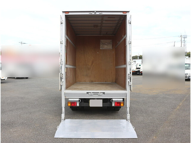いすゞエルフパネルバン小型（2t・3t）[写真10]
