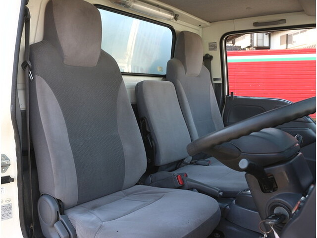 いすゞエルフパネルバン小型（2t・3t）[写真39]