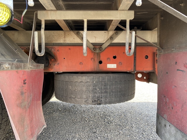 三菱ふそうファイター平ボディ増トン（6t・8t）[写真13]