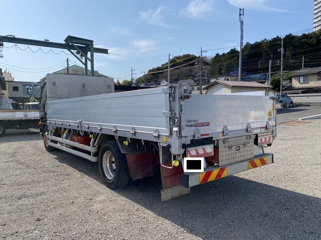 三菱ふそうファイター平ボディ増トン（6t・8t）[写真02]