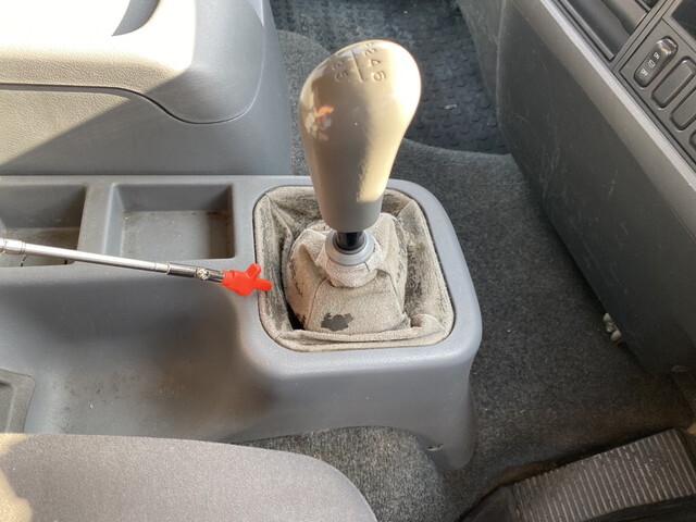 三菱ふそうファイター平ボディ増トン（6t・8t）[写真40]