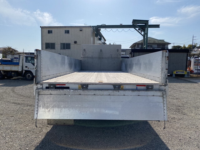 三菱ふそうファイター平ボディ増トン（6t・8t）[写真08]