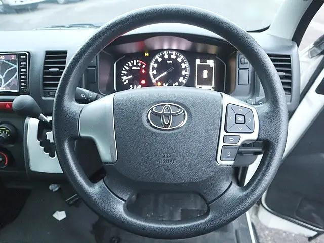 トヨタハイエースその他の形状小型（2t・3t）[写真04]