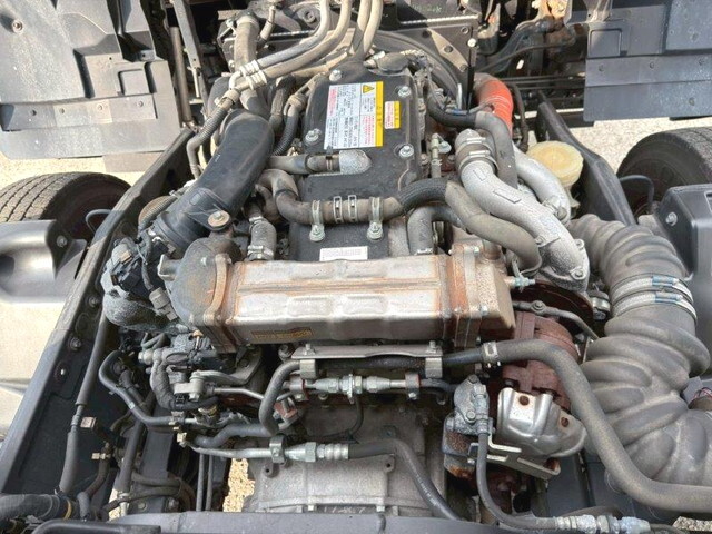 いすゞフォワードアルミウイング中型（4t）[写真21]