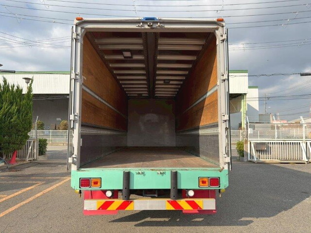 いすゞフォワードアルミウイング中型（4t）[写真09]