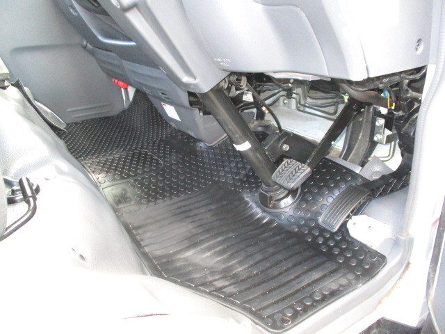 マツダボンゴ平ボディ小型（2t・3t）[写真18]