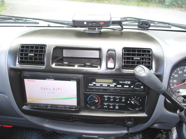 マツダボンゴ平ボディ小型（2t・3t）[写真21]