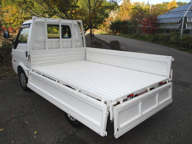 マツダボンゴ平ボディ小型（2t・3t）[写真31]