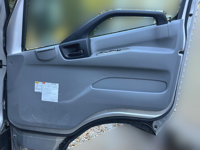 日野デュトロアルミバン小型（2t・3t）[写真28]