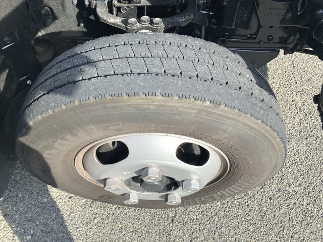 三菱ふそうキャンターアルミブロック小型（2t・3t）[写真10]