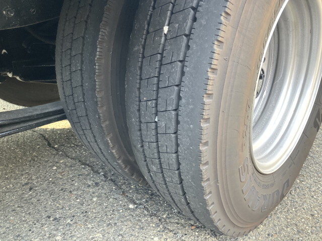 三菱ふそうキャンターアルミブロック小型（2t・3t）[写真12]