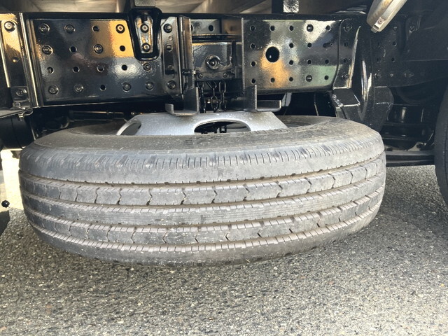 三菱ふそうキャンターアルミブロック小型（2t・3t）[写真13]