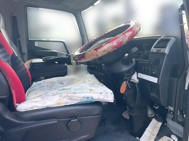 三菱ふそうファイターダンプ増トン（6t・8t）[写真25]