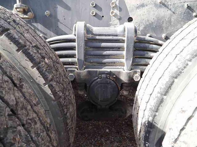 いすゞギガタンク車（タンクローリー）大型（10t）[写真24]