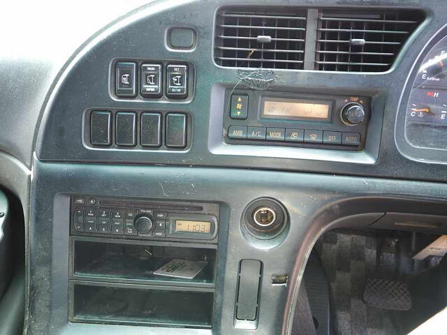 いすゞギガタンク車（タンクローリー）大型（10t）[写真38]