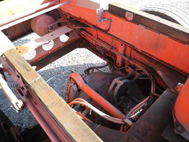 三菱ふそうスーパーグレート深ダンプ（土砂禁ダンプ）大型（10t）[写真18]