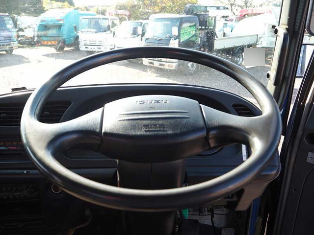 いすゞフォワードセルフクレーン4段中型（4t）[写真39]