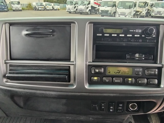 日野レンジャーダンプ中型（4t）[写真23]