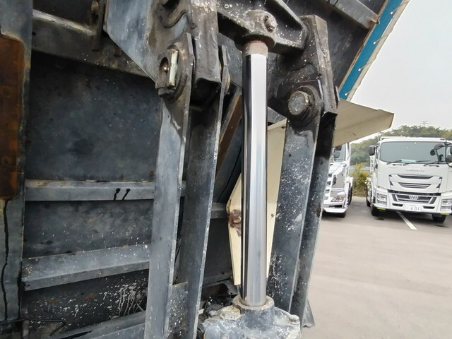 日野レンジャーダンプ中型（4t）[写真08]