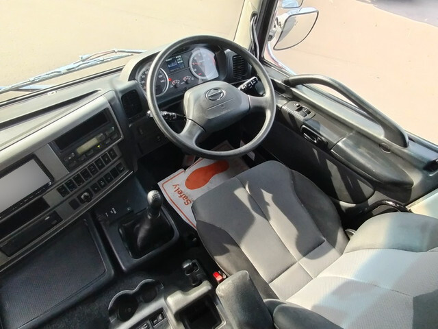 日野プロフィアアルミブロック大型（10t）[写真21]