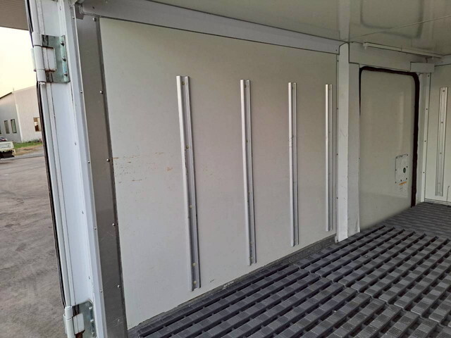 マツダその他の車種冷凍車（冷蔵車）小型（2t・3t）[写真10]