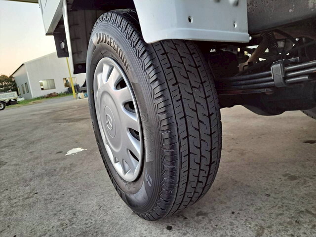 マツダその他の車種冷凍車（冷蔵車）小型（2t・3t）[写真17]