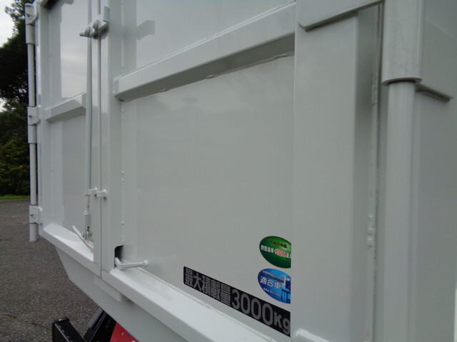 三菱ふそうキャンター深ダンプ（土砂禁ダンプ）小型（2t・3t）[写真10]