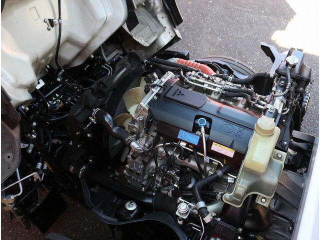 三菱ふそうキャンターダンプ小型（2t・3t）[写真24]