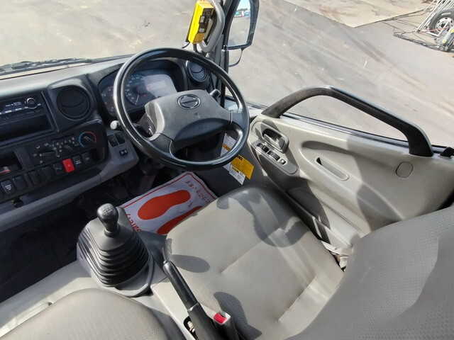 日野デュトロローダーダンプ小型（2t・3t）[写真23]