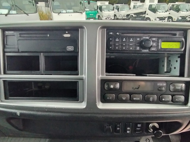 日野レンジャーアルミブロック中型（4t）[写真24]