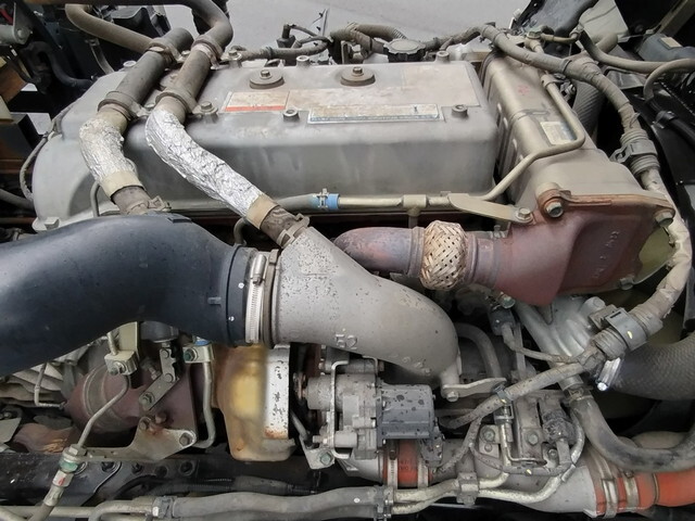 日野レンジャー平ボディ中型（4t）[写真13]