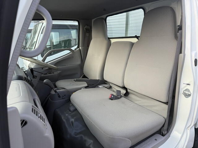 トヨタダイナ平ボディ小型（2t・3t）[写真33]