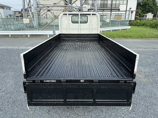 トヨタダイナ平ボディ小型（2t・3t）[写真07]