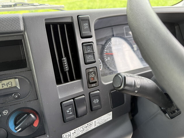 いすゞエルフアルミバン小型（2t・3t）[写真33]