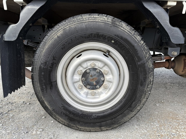 いすゞエルフ平ボディ小型（2t・3t）[写真22]