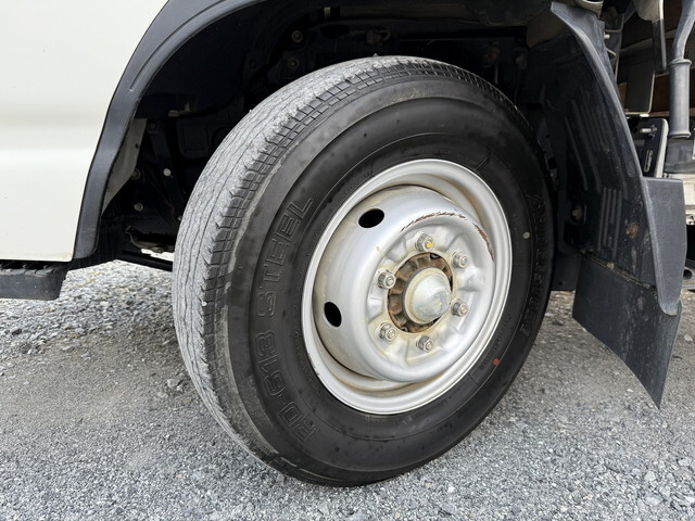 いすゞエルフ平ボディ小型（2t・3t）[写真24]