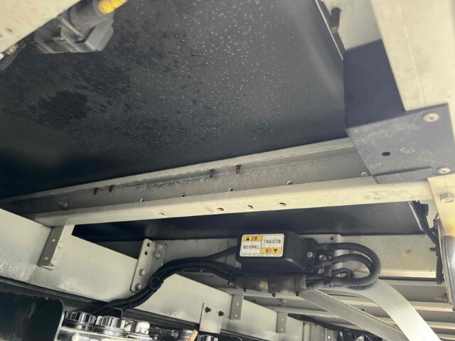 いすゞフォワードアルミウイング中型（4t）[写真13]