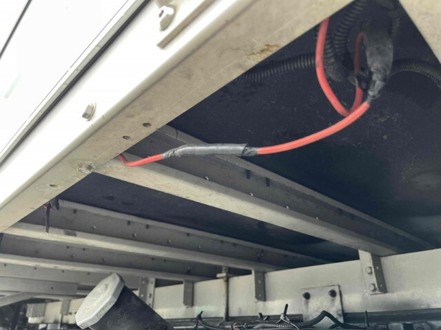 いすゞフォワードアルミウイング中型（4t）[写真16]