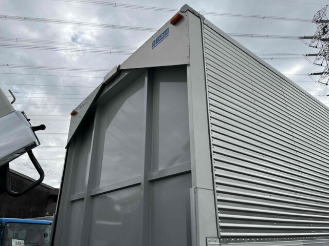 いすゞフォワードアルミウイング中型（4t）[写真25]