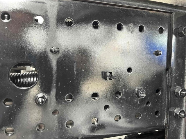 いすゞフォワードアルミウイング中型（4t）[写真28]