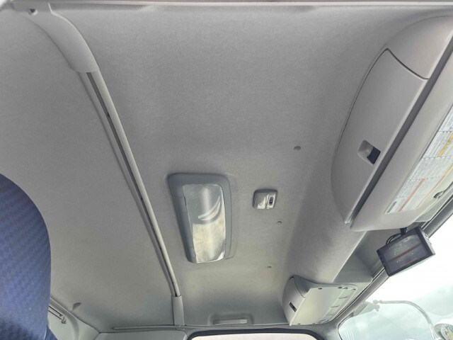 いすゞフォワードアルミウイング中型（4t）[写真36]