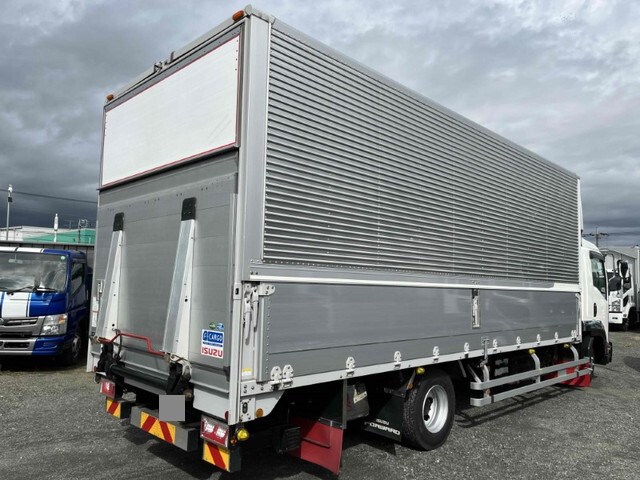 いすゞフォワードアルミウイング中型（4t）[写真04]