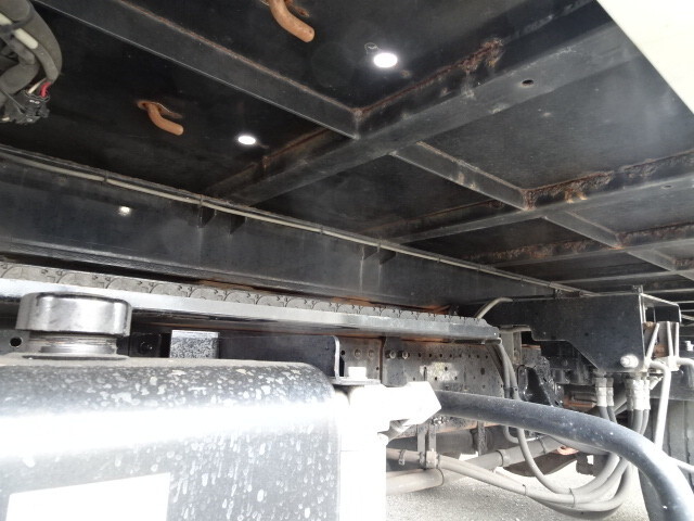 いすゞエルフセーフティローダー小型（2t・3t）[写真14]