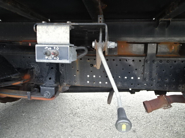 いすゞエルフセーフティローダー小型（2t・3t）[写真23]