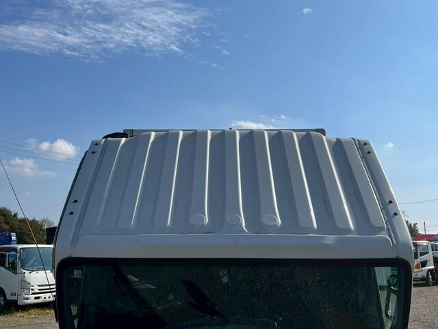 いすゞエルフ保冷バン小型（2t・3t）[写真38]