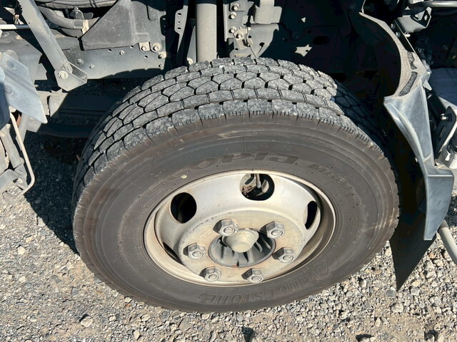 いすゞエルフ保冷バン小型（2t・3t）[写真39]