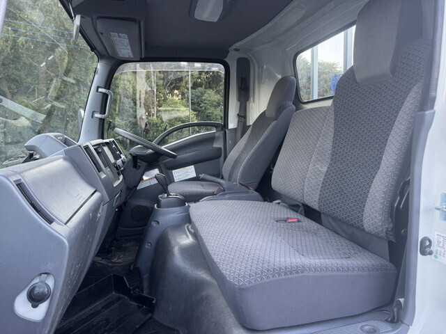 いすゞエルフクレーン4段小型（2t・3t）[写真23]