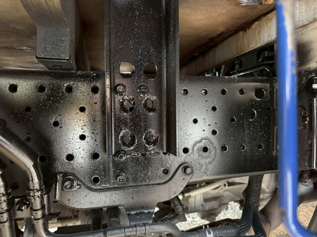 いすゞエルフクレーン4段小型（2t・3t）[写真39]